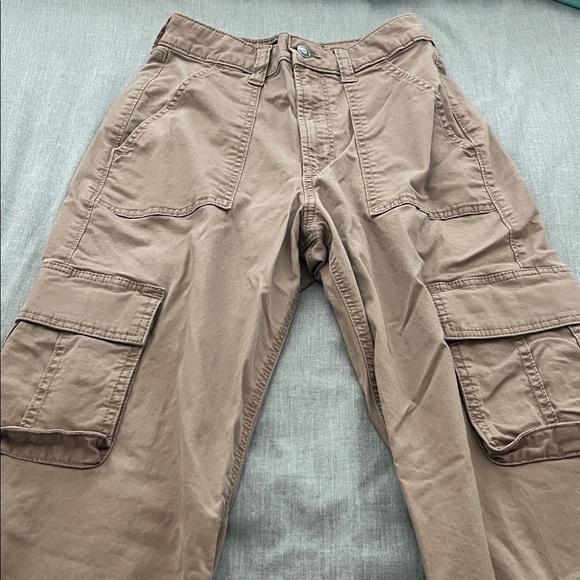 Hollister Pants - Hollister Women's Tan Straight Leg Cargo Pants
